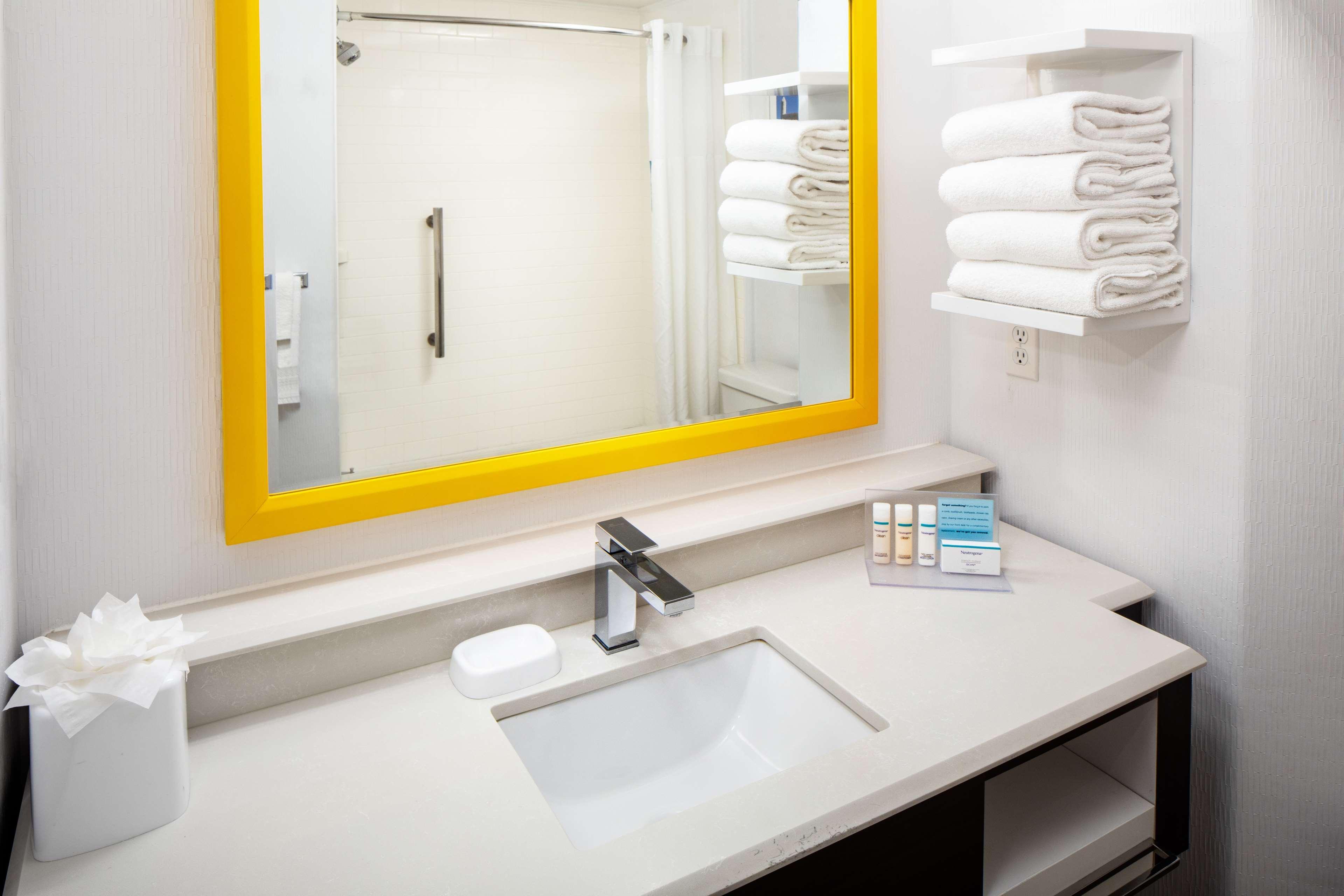 Hampton Inn & Suites Parker Exteriör bild