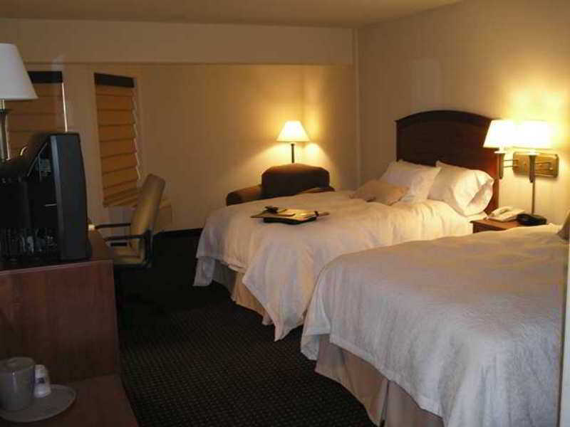 Hampton Inn & Suites Parker Rum bild